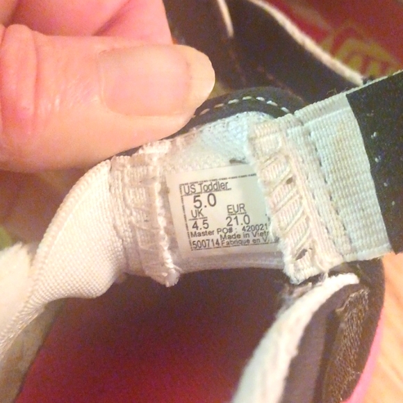 Toddler Vans "Strawberry" Sneakers - Size 5 - Picture 5 of 7